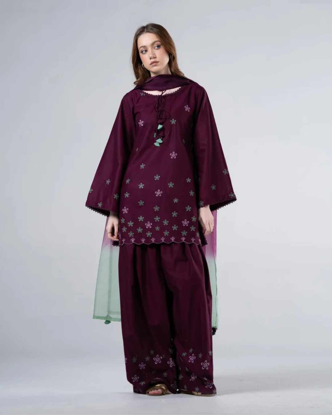 Mahira Embroidered 3pc